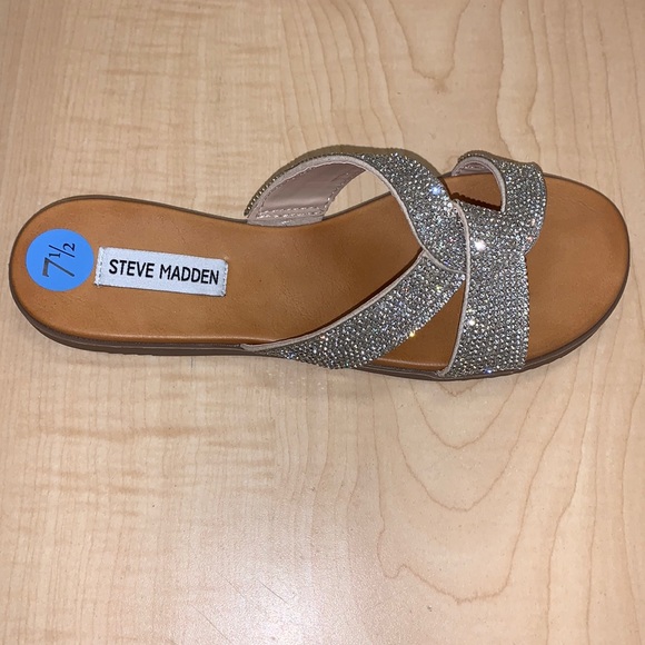 Steve Madden Women’s Sandals - Picture 4 of 9